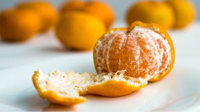 為什么剝完橘子后手總是很臟？