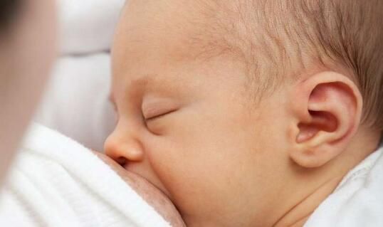 【Sci Rep:母乳喂养有益再添新证据!母乳中的特定化合物或能有效抑制...】母乳喂养多